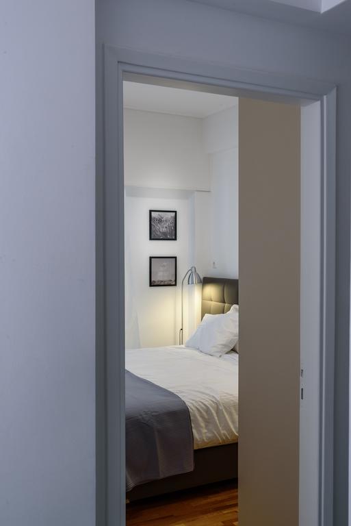 Modern Design Apartment Near Acropolis Athena Bagian luar foto